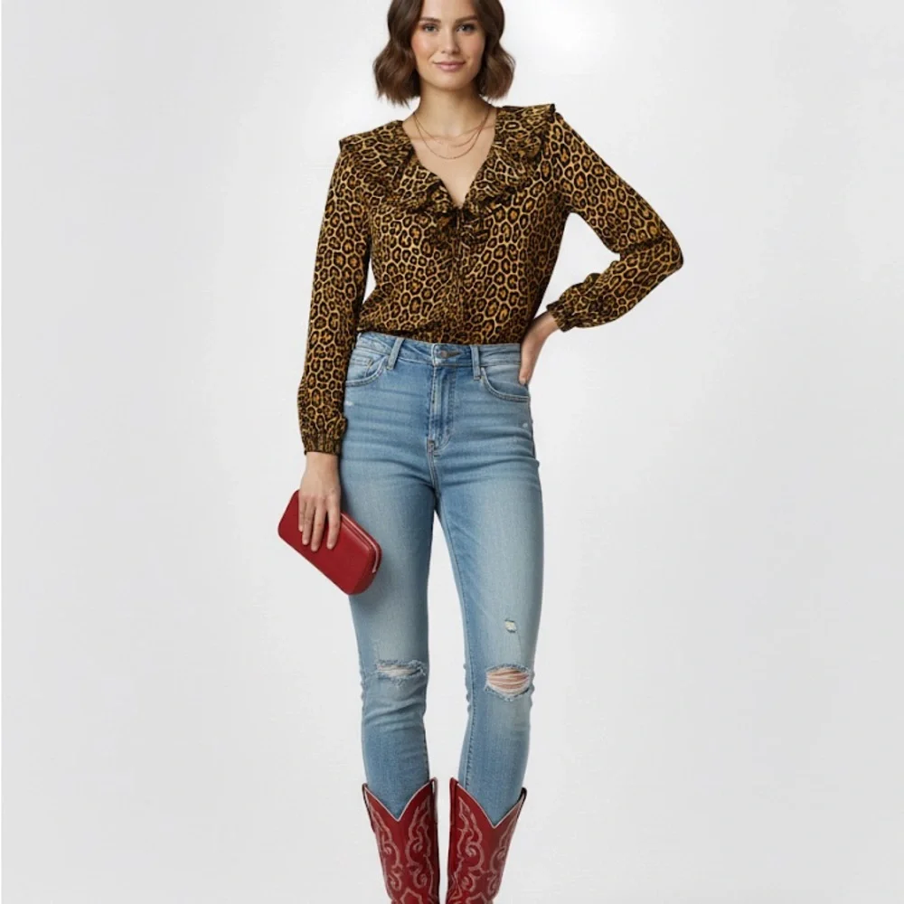 100# Versatile Leopard Print Blouse - never go out of style! - Picture 10 of 16